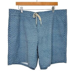 Faherty Mens Classic Board Shorts Swim Trunks 7” Size 38 Fishscale Batik Blue